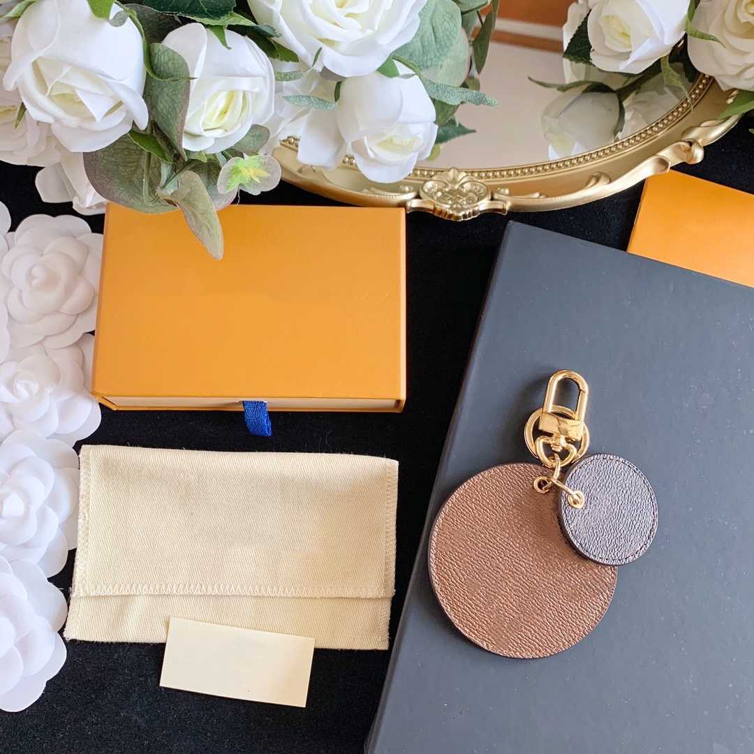 

2022 Reverse Key Chain and Bag Charm Two Sides Different Patterns Women Men Fashion Accessories Charms With Box