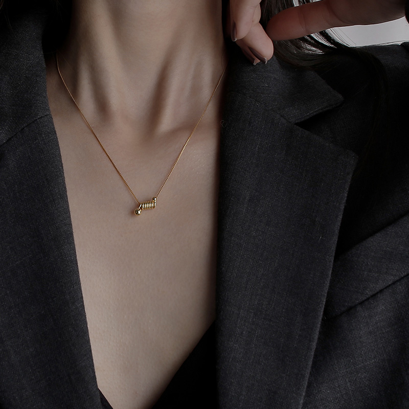 Coil necklace female niche design tidal personality web celebrity collarbone new chain-image-708898958