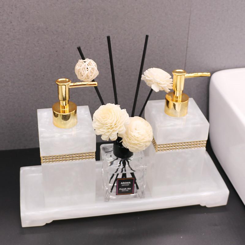 

Bath Accessory Set Bathroom Accessories 500ml Soap Dispenser Toothbrush Holder Kit Home Decoration Dish Tissue Boxes Toothpick