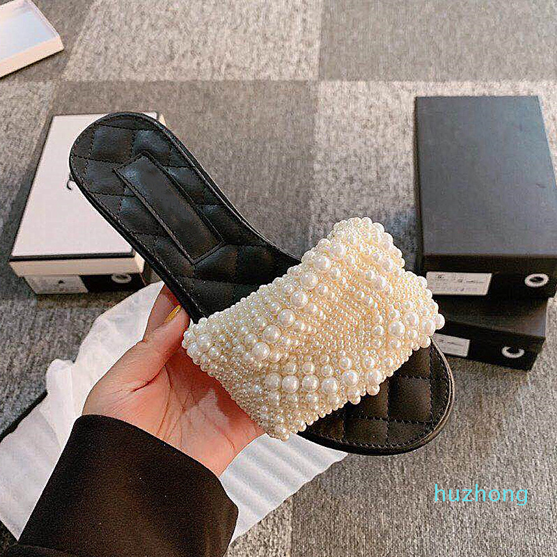 

Fashion-Small fragrant pearl slippers female wear 2020 summer wild flat lazy word pearl beach cool floved shoes, Beige