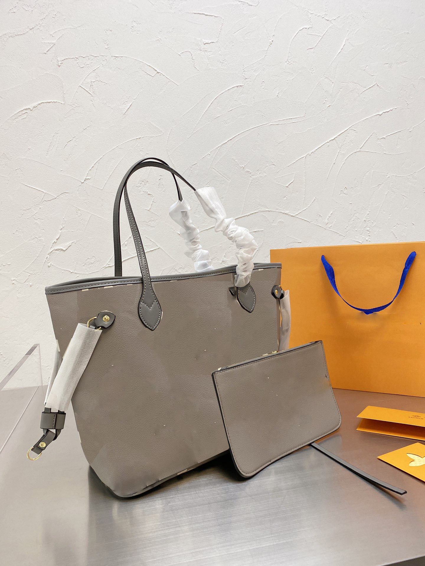 

2021reusable garment sling boutique gift canvas tote bags shopping bag vegetable nylon designer handbags