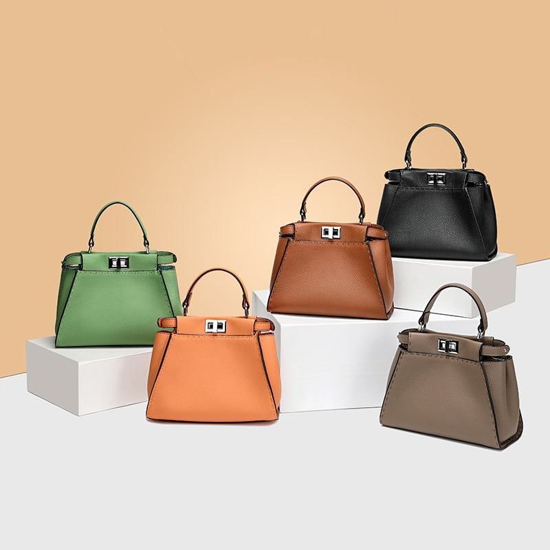 

Luxurys Designers Crossbody Bags Zhouzhoubao123 Leather Beach mini Handbags Top Togo calf old flower tote bag for women D67U, There is no commodity