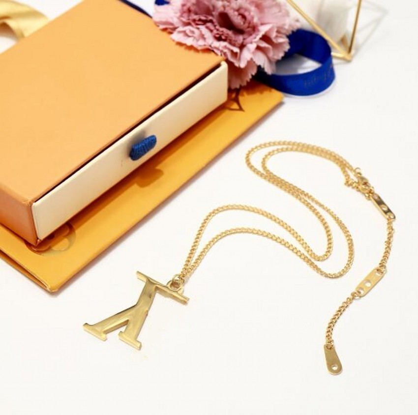 

New Pendant Necklace 2021 fashion classic lovers necklace large size titanium steel letters jewelry wholesale necklaces gifts