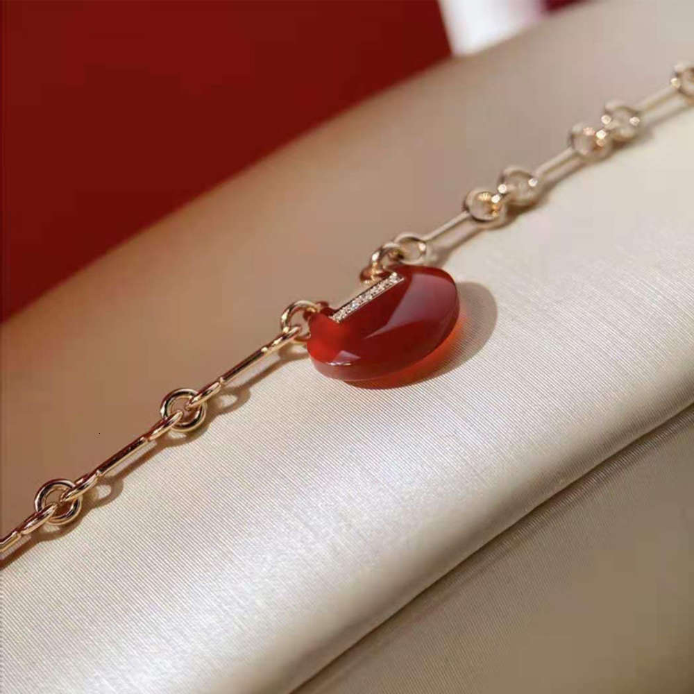 

HBP Liu shishina's same S925 Silver Red Agate Ruyi lock Bracelet