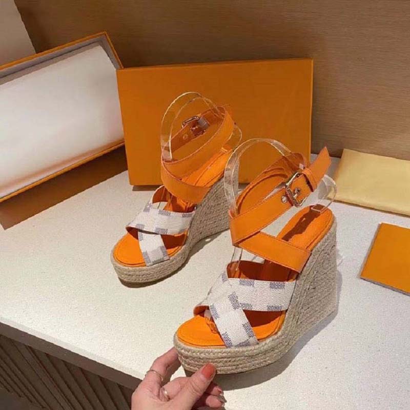 

Luxury flat sandal design embroidery black slippers shallow beach leisure indoor lace lock box full set of accessories 35-41 shoe008 13-4