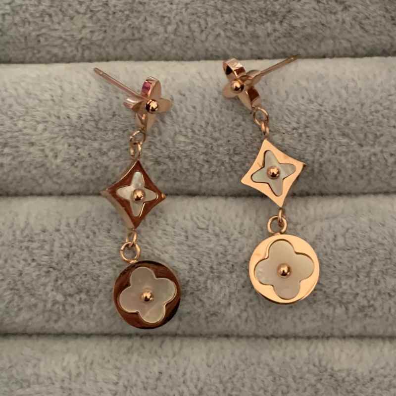 

Top Quality fashion Stainless Steel Studs rose gold love exquisite simple trendy lady earrings jewelry gift Wholesale, Golden;silver