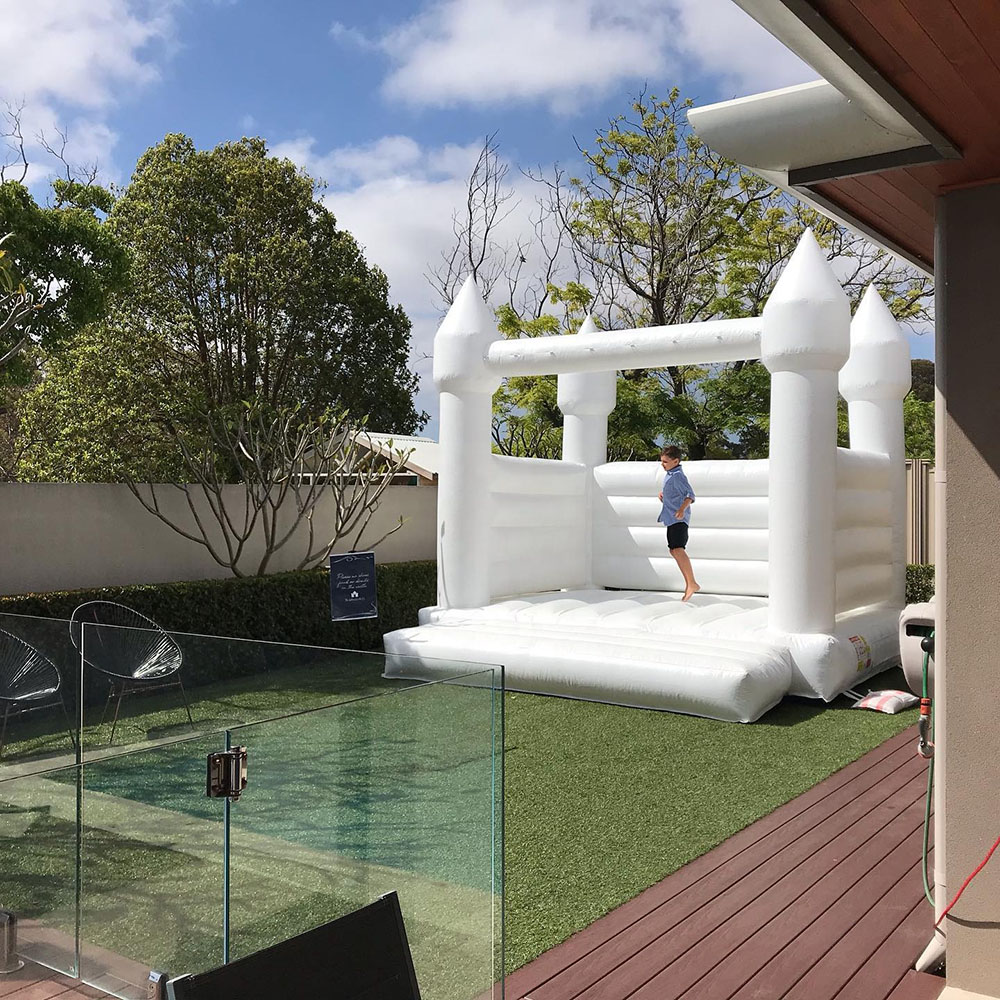 

Wholesale Love White Wedding Inflatable Bounce House jumping Bouncy Castle tent For events party