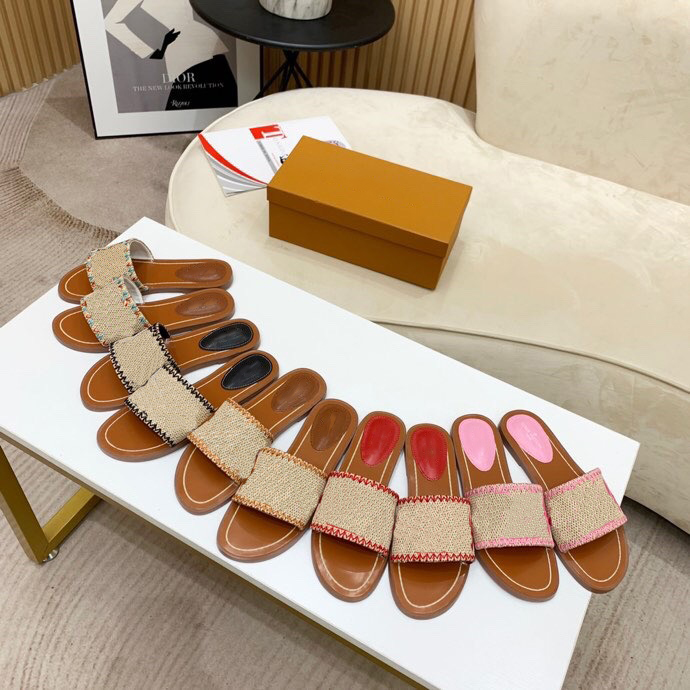 

Latest Women Slides Fashion Slippers Lock it Flat Mules Genuine leather Slides Summer Flat Flip Flops Beach Party With Box, Black