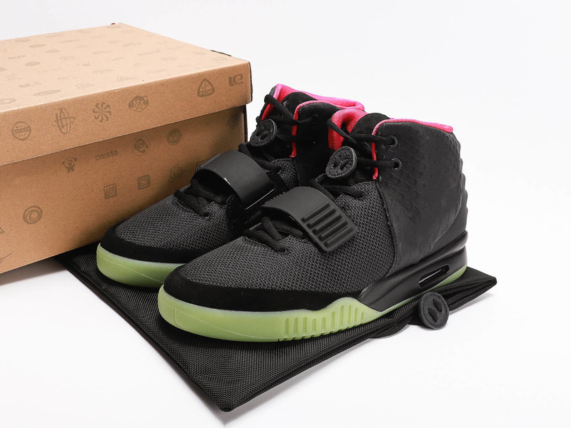 

Classic fashion Basketball Shoes Athletics Boots solar red october high quality Men outdoors leisure Sports Sneakers size 36~45 with box, 03