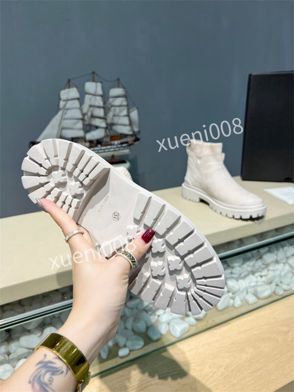 

2022 Luxury Womens Boots Printing Martin 35-40 Boots Platform Work Boot Snow Lady star Ankle trail Designer Winter Shoes rx211004, 01