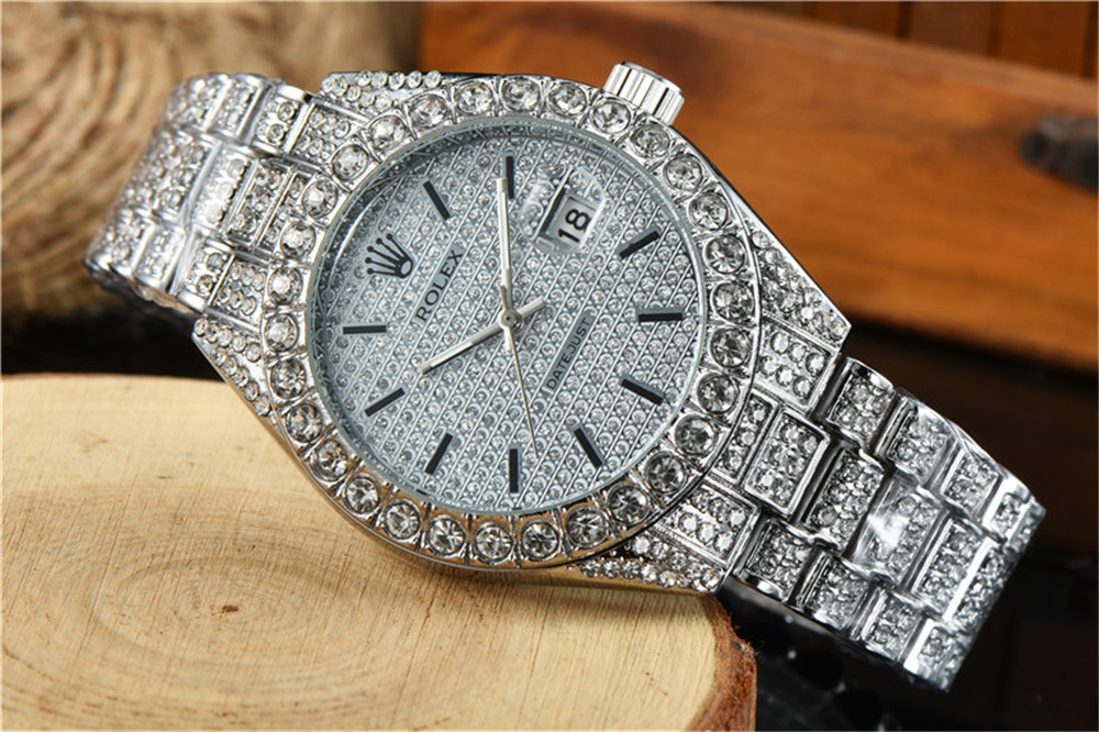 

2021 Mens Watch Shinning Diamond Iced Out gold Watches fashion Stainless Steel Men Quartz Movement montre Gift Party Wristwatch Clock, Slivery;brown