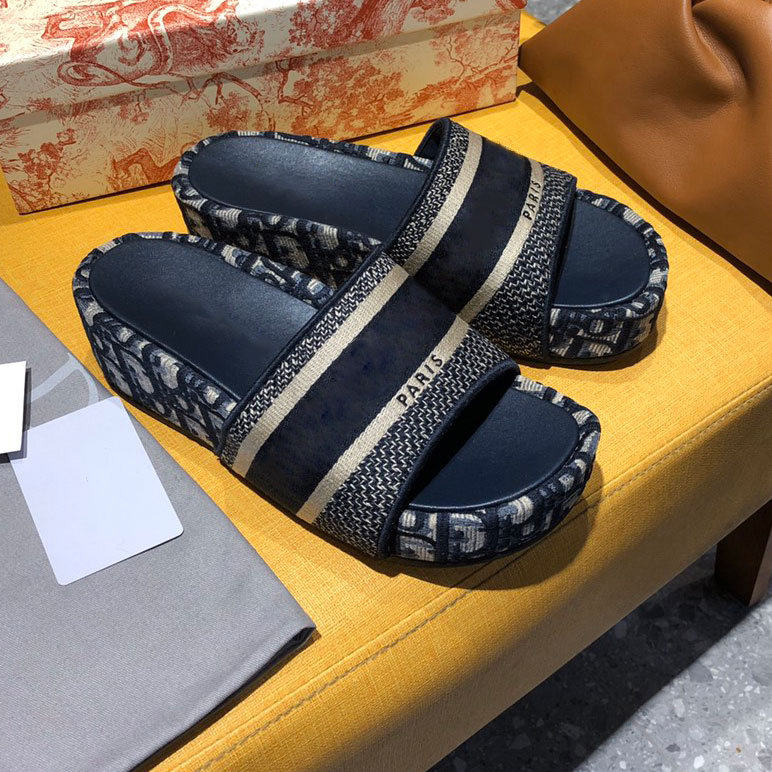 

women's beautiful wear shoes summer sandals beach slippers flip flops Sexy embroidery Casual Shoe Pa35-40, Black