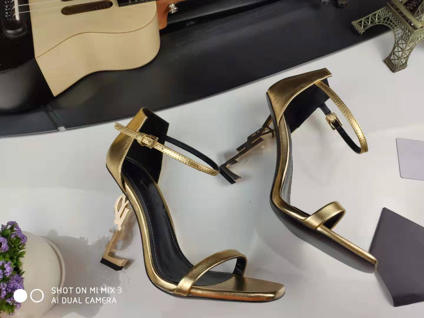 

G shoes 2021 fashion Dress shoes ladies high heels exquisite and comfortable strap women letters short boots leather material size 35-42 yy0413, 03
