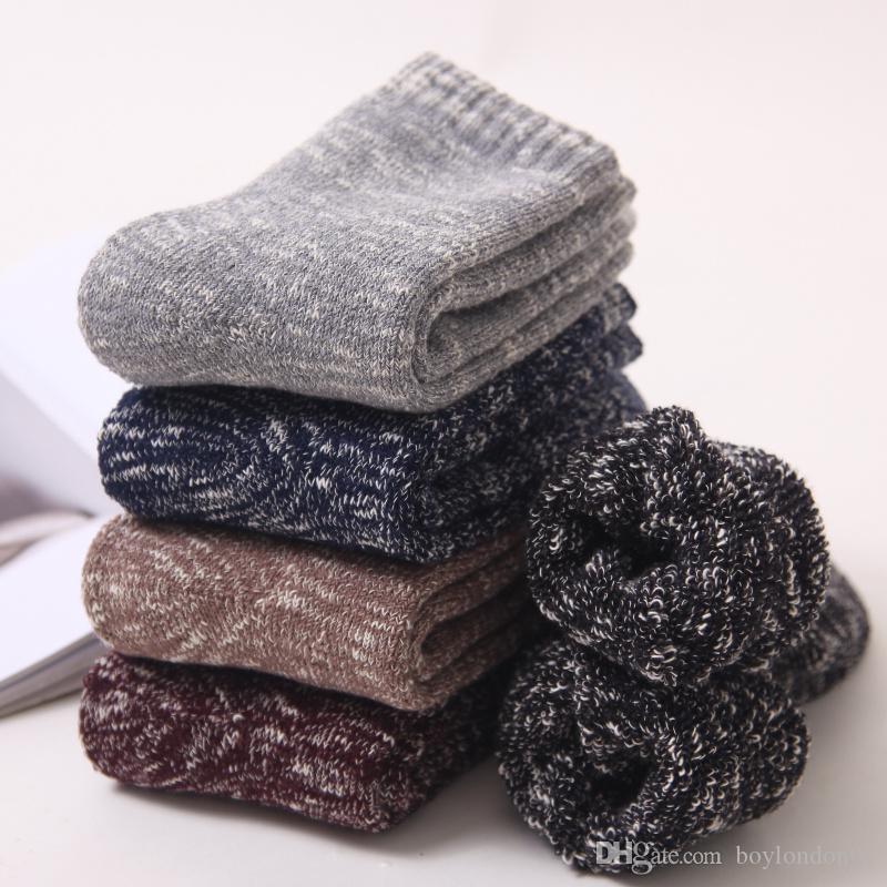 

2020 Brand New Summer Mens Sock Men Women High Quality Cotton Sock Men Basketball Sock Black Men's Underwear Free Size Solid Color