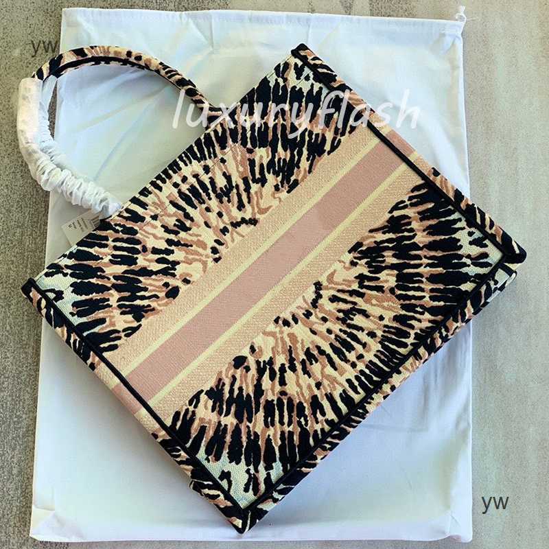 

Letter All Capacity Top Lady Pattern Book Tote Diy Designers Luxurys 2021 Totes Handbags Bag Large Women Shopping Tiger Embroidery Yw Boalt