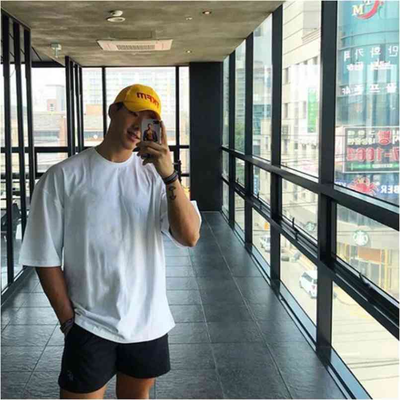 

Brand Plain Gym Clothing Fitness Mens Oversized T Shirt Outdoor Hip Hop Streetwear Loose Half Sleeve T-shirt Bodybuilding Tshirt 210721, Dark grey