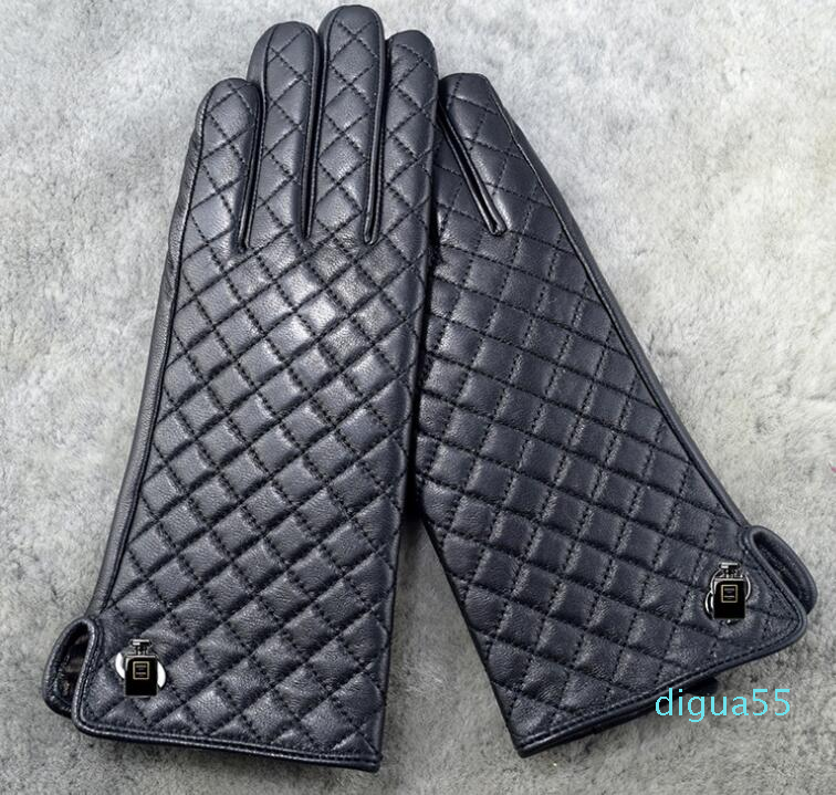 

winter fur Luxury Leather Softs fashion gloves Diamond lattice rabbit soft warm sheepskin Sexy drive Locomotive rider gloves