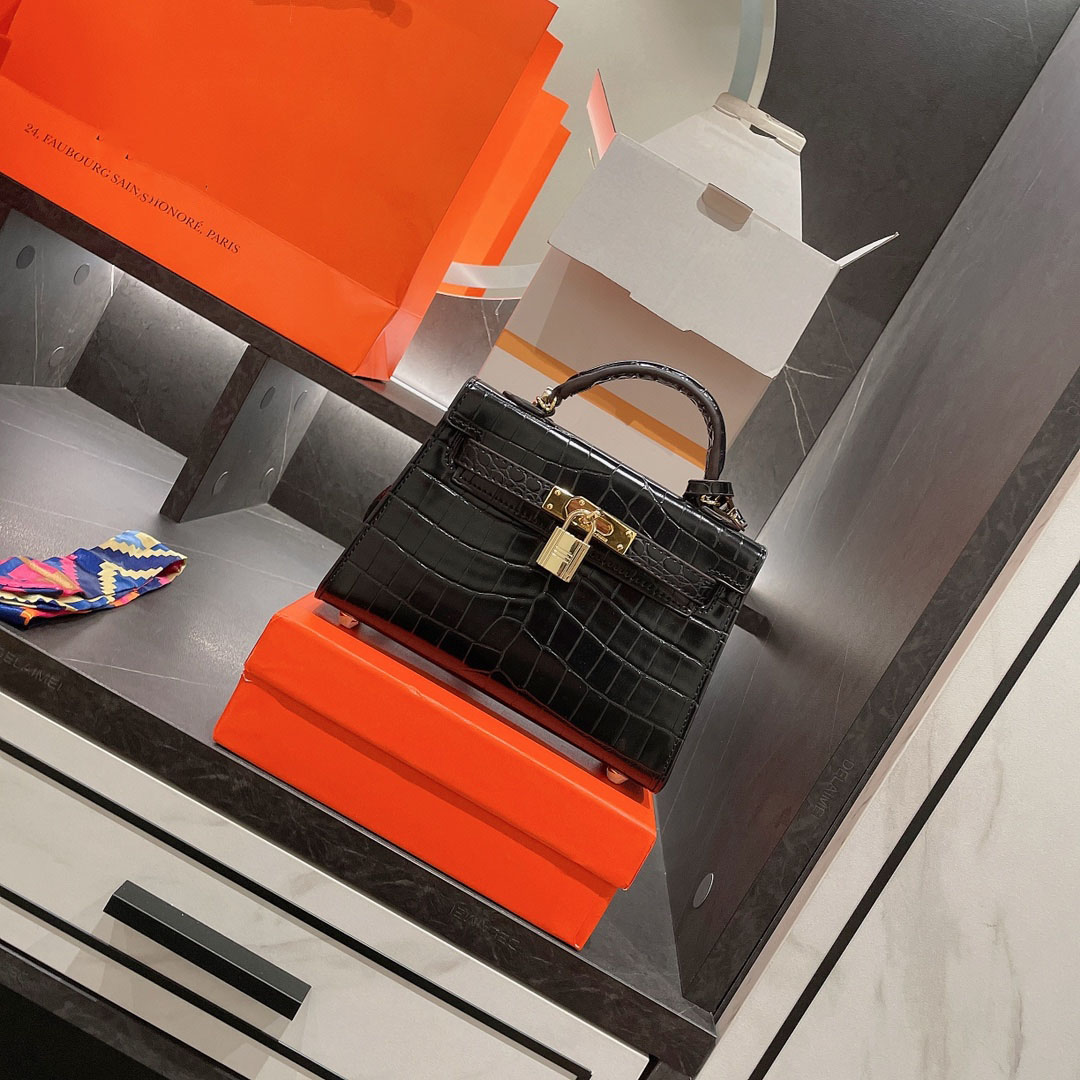 

Fashion Bags Handbags Explosion Classic Mauni feels super good, the original hardware is gorgeous and noble, Single shot will not be shippe