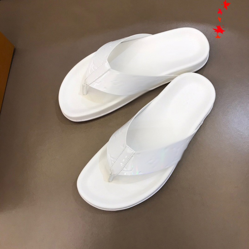 

2021 Designer luxurys slippers men sandals fashion beach shoes flip flops flat non-slip classical hole slipper with box size 39-45 -G130, White