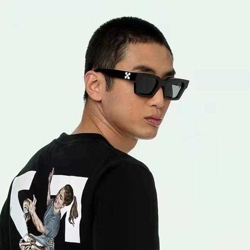 

New black frame plain White Street shot bounty European American male and female stars hip hop off Sunglasses personality