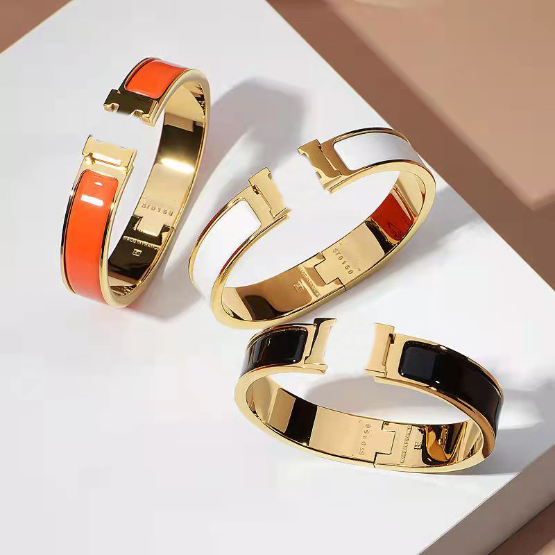 

With Box Designer Enamel Bracelet Luxury Bangle Love Party Wedding Herme Women Couple Gift Multiple Colour Earring Ring Fashion size #17 a1, Golden;silver