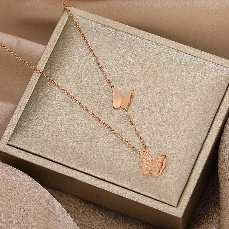 

Pendant Necklaces Korean Style Trendy Double Frosted Butterfly Stainless Steel Necklace For Women Fashion Rose Gold Party Jewelry Female