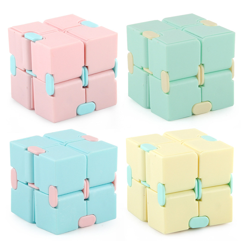 

Infinity Cube Fidget Toy Sensory Stress Cubes Toys Relieving Fidgeting Game for Kids Adults Cute Mini Unique Gadget Anxiety Relief and Kill Time