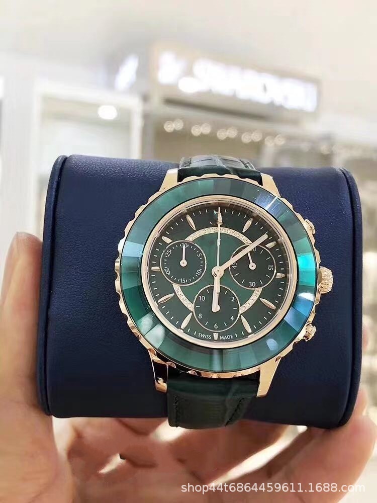 

Network New Swan Watch Female Large Dial Water Devil Three Eye Quartz, Green