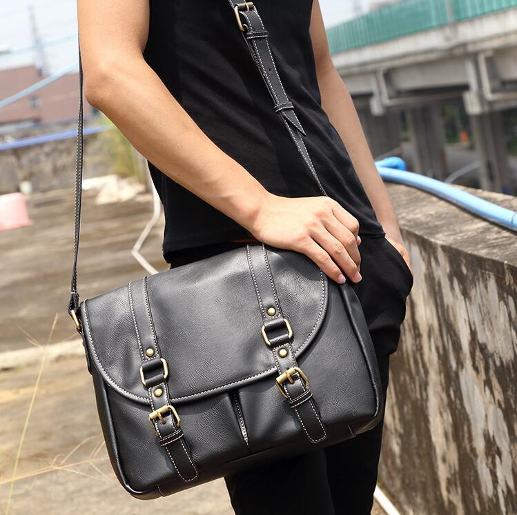 

wholesale men handbag multifunctional mens mailman bag simple waterproof leather computer bags pocket decorated leathers casual messenger handbags, Black