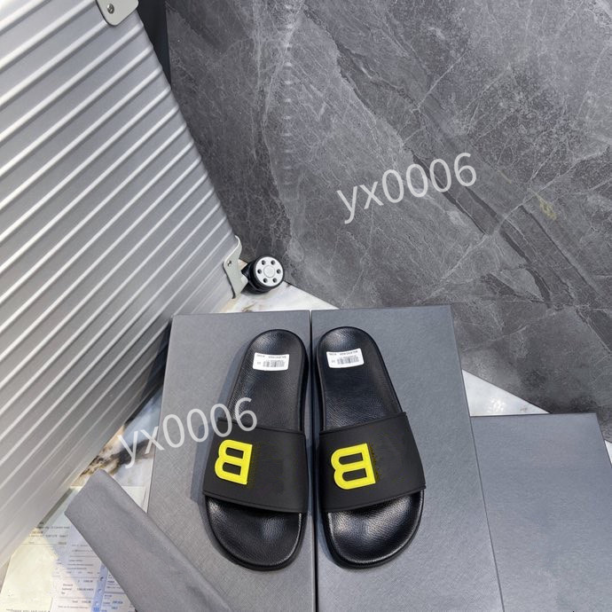 

Sneaker Brown Canvas 35-40 Technical Lining Mens Shoe Rubber Hand-Crafted Outsole Luxurys Designer Sports Casual Shoes yx211019, Choose the color