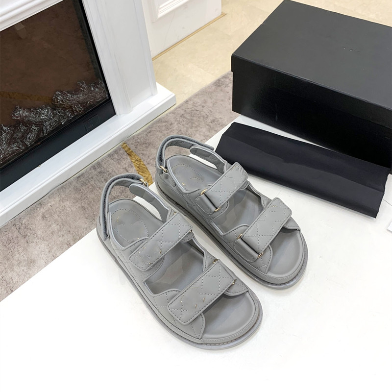 

Luxuriously designed women's shoes sandals for comfort and multicolor, Grey