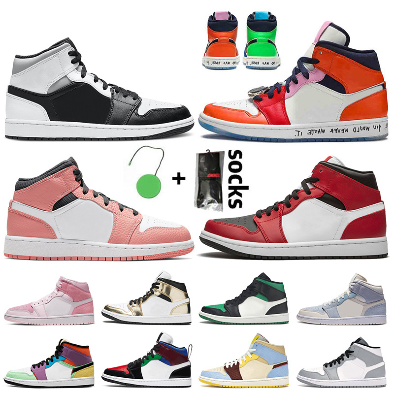 

2021 Jumpman 1 1s Mid White Shadow Retro Men Women Basketball Shoes Barely Orange Pink Quartz Sail Light Blue Fearless Obsidian Trainers Sneakers, Item1 mid barely orange 36-46