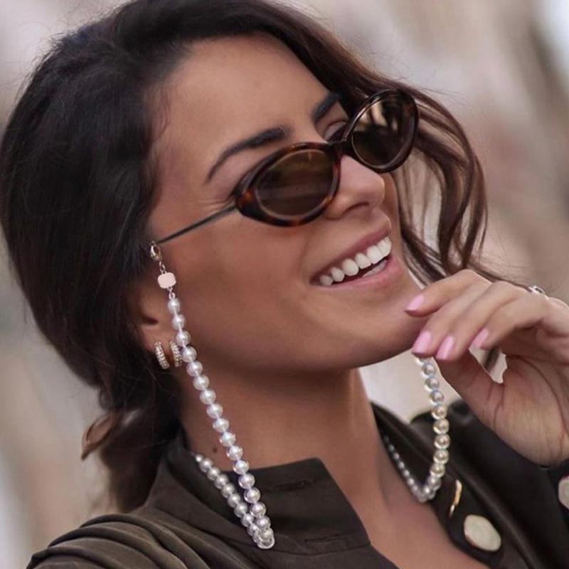 

Sunglasses Small Oval Women Fashion Pearl Chain Vintage Cat Eye Sun Glasses Ladies Sexy Leopard Eyewear UV400 Oculos, White;black