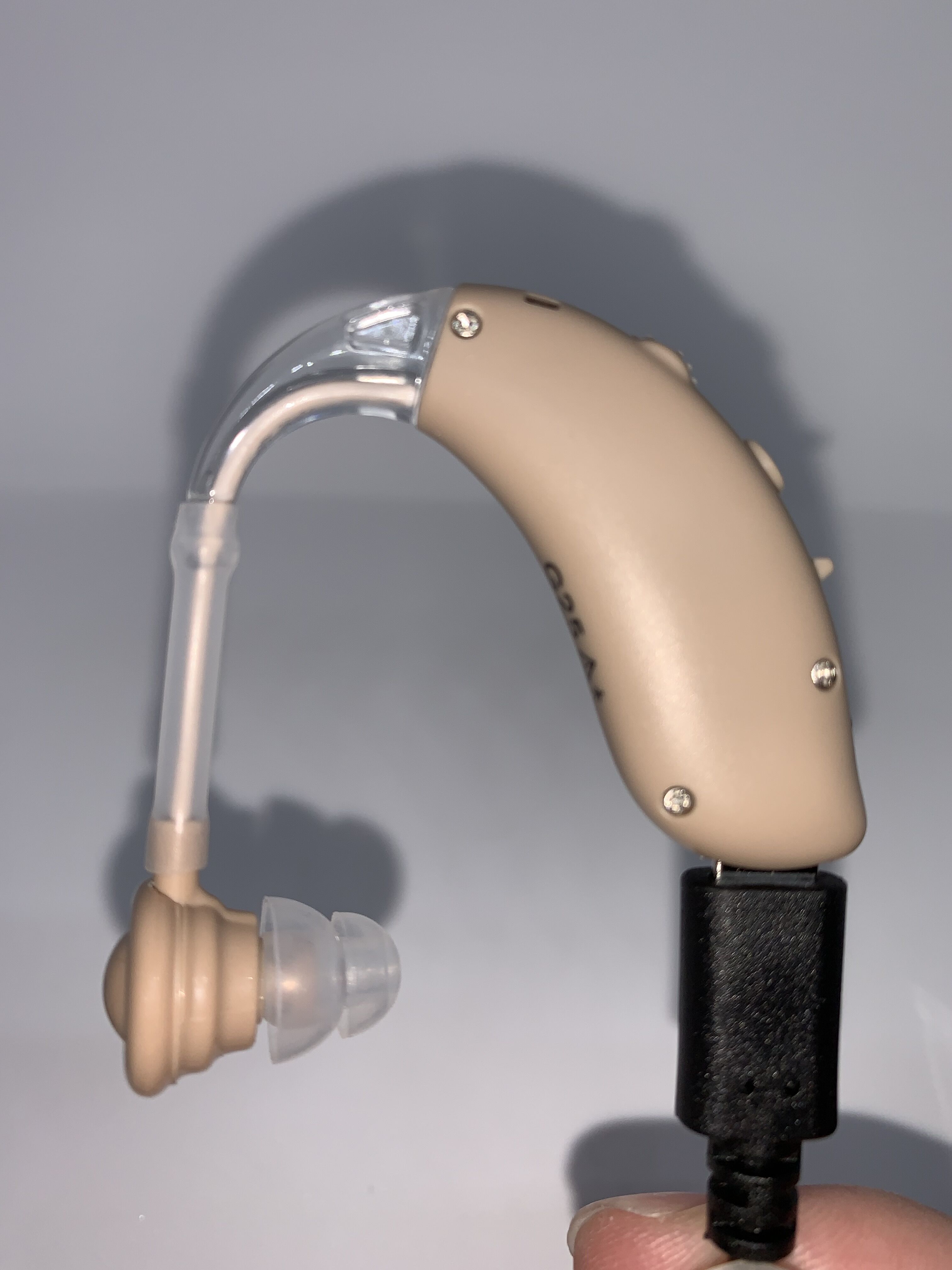 

2020 new best Rechargeable Wireless Bluetooth Hearing Aid Headphones BTE Sound Enhancer Amplifier Digital For The Deaf ElderlyScouts