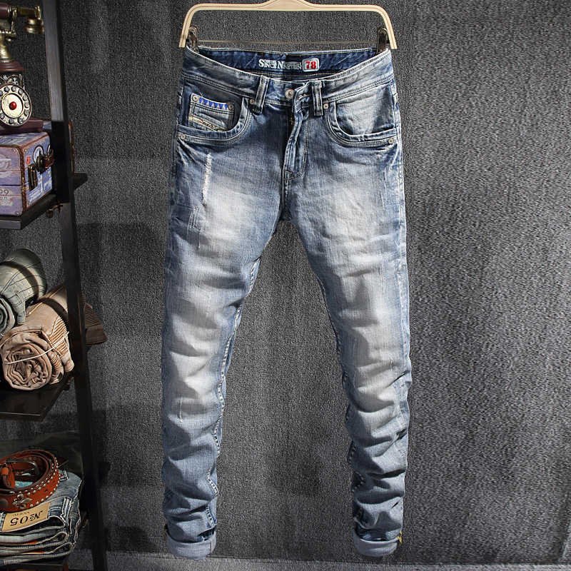 

Italian Style Fashion Men Jeans High Quality Slim Fit Elastic Cotton Ripped Retro Light Blue Vintage Designer Pants VHZN