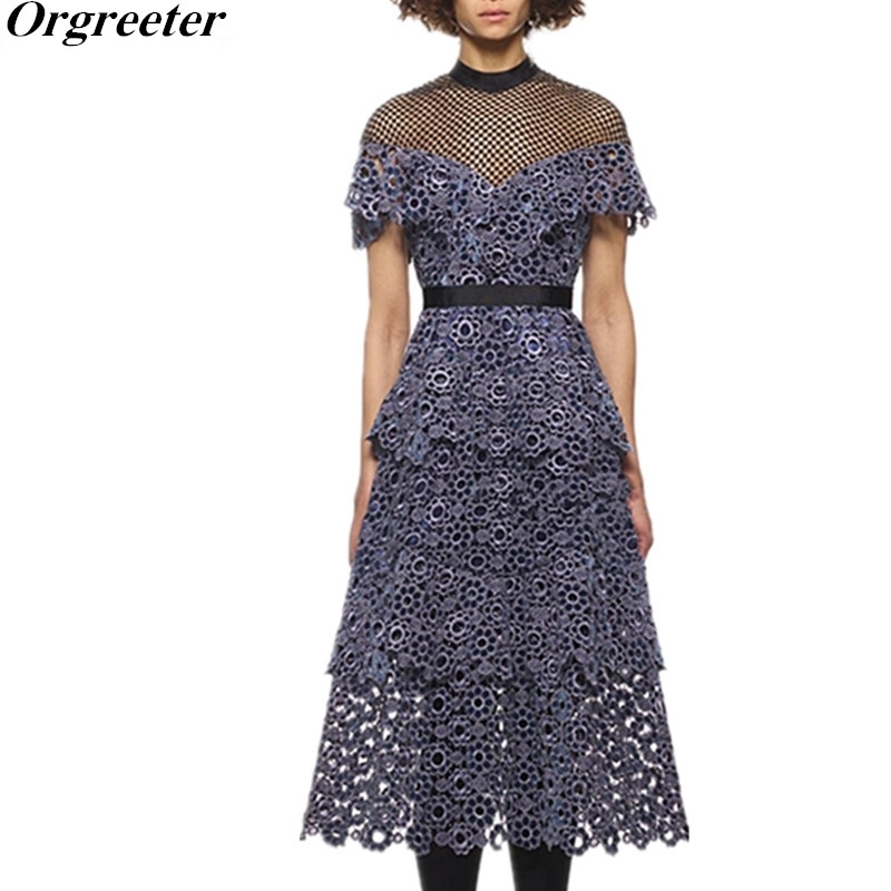 

High Qality Runway Style self-portrait Lace hook flowers dresses Autumn Sexy Shoulder Perspective Hollow Long Dress 210525, Picture color