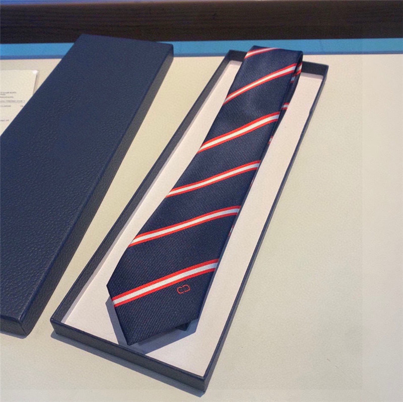 

Mens Designer Tie Suit NeckTies Luxurys Deisgners Men Necktie Party Wedding Business Formal Neck Tie Neckwear Cravate Cravattino Krawatte