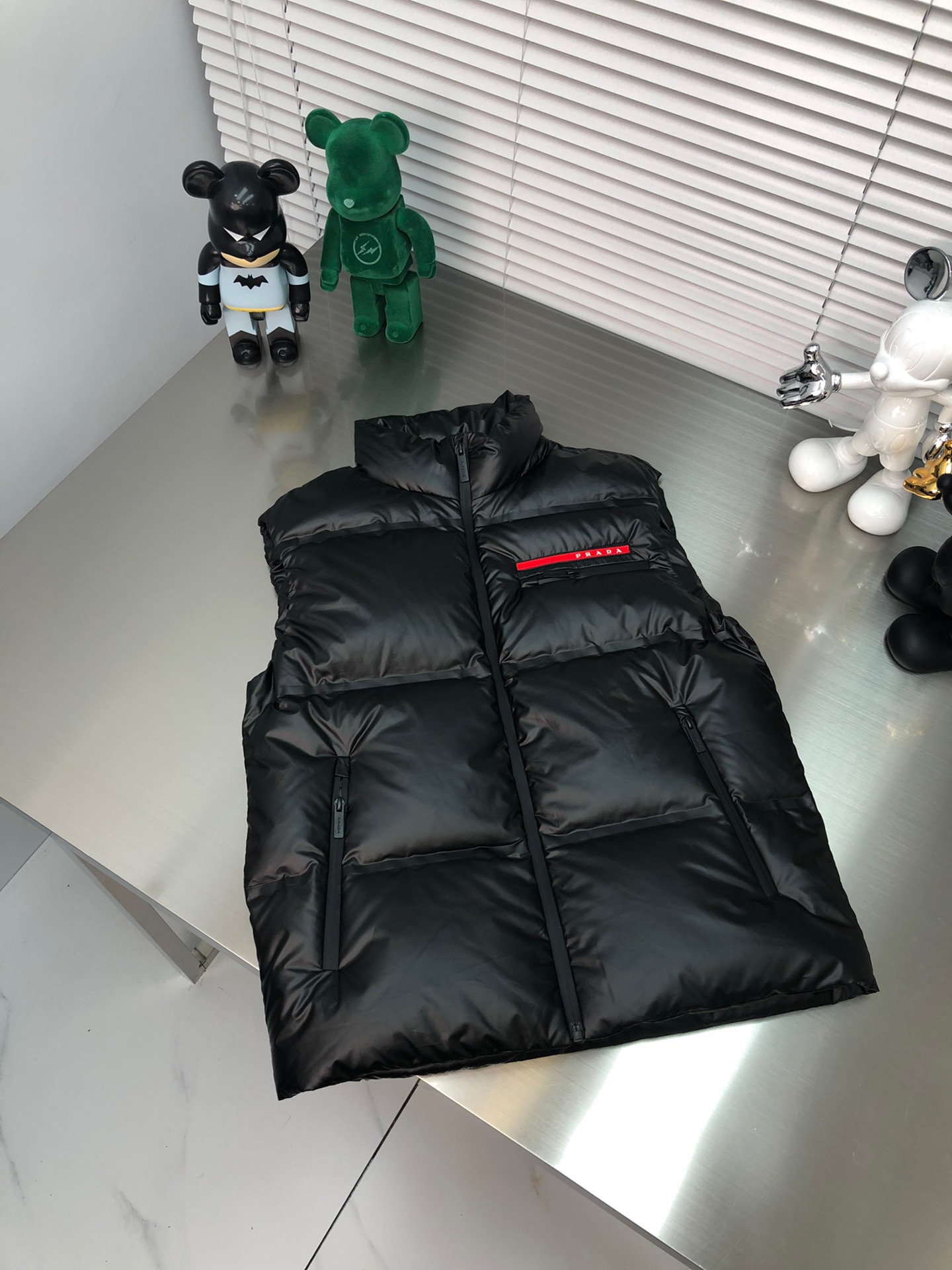 

2021ss spring and summer new high grade cotton printing short sleeve round neck panel T-Shirt Size: -l-xl-xxl-xxxl Color: black white d4d3fe5