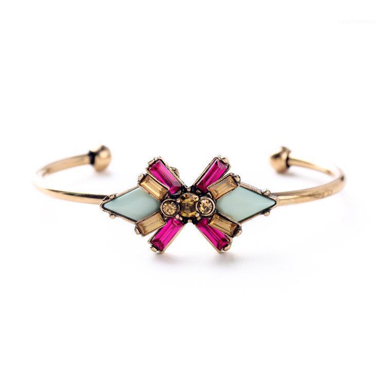 

Classical Vintage Accessory Bangle Geometric Square Crystal Gold Color For Women Friendship Cabinet Girls