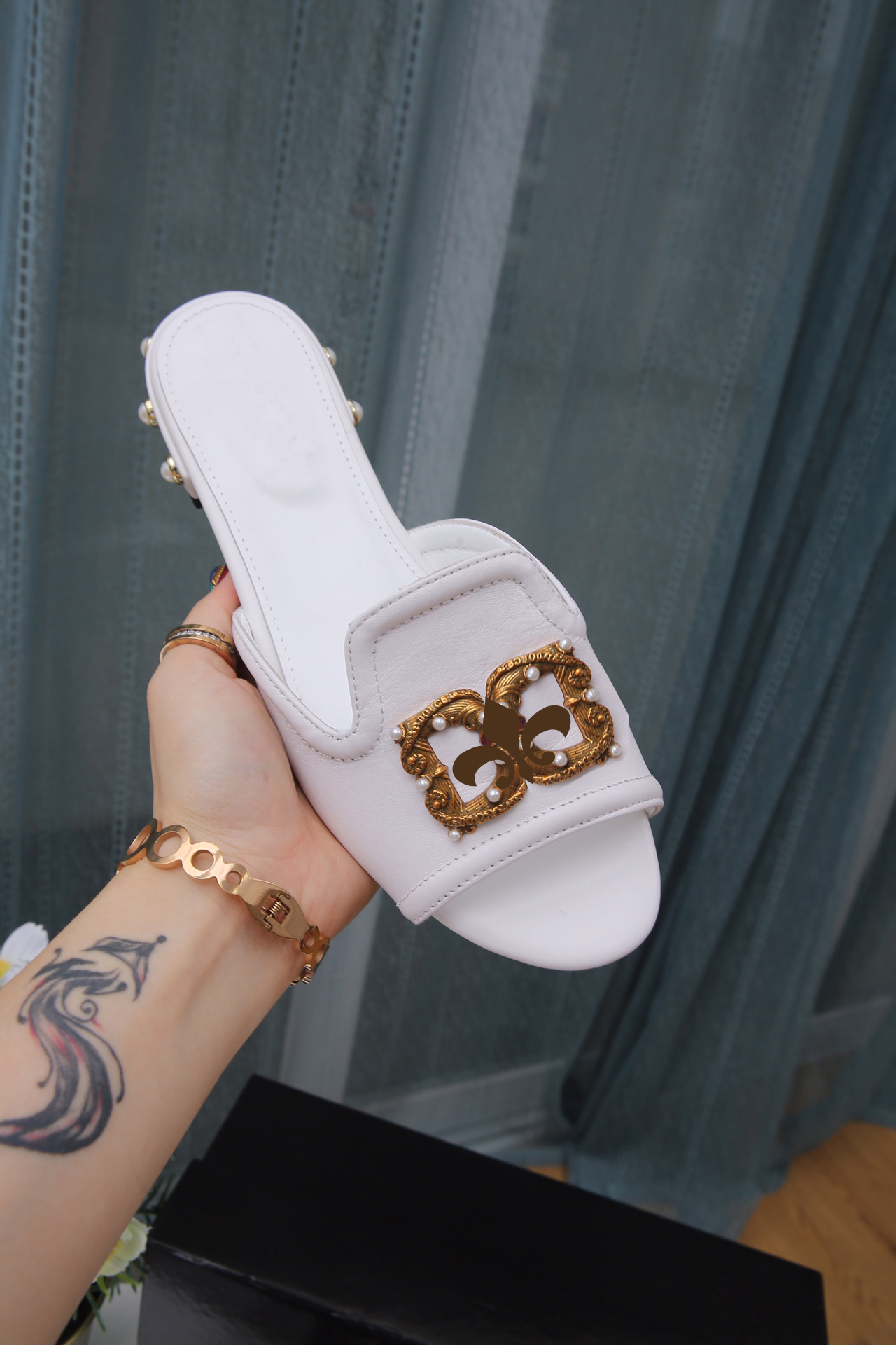 

2021 designer beach slippers flat women summer sandals fashion luxury cartoon big head sandals 35/41/42 with shoe box, Red