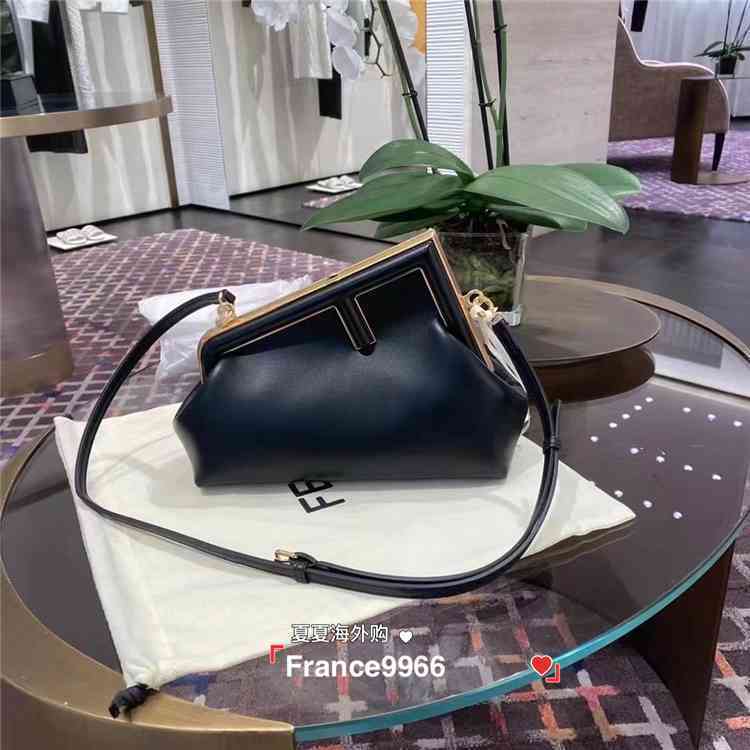 

Fend Handbags Designer Autumn and Winter 21 Full Leather First Small Single Shoulder Messenger Women's BagUIR0 yyds