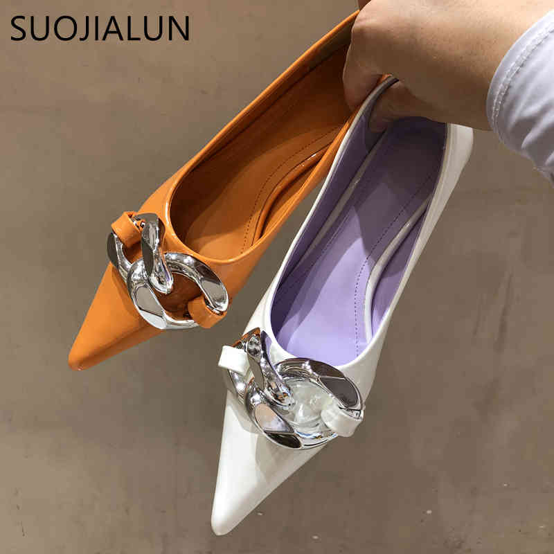 

SUOJIALUN 2021 New Brand Metal Chain Pumps Pointed Toe Slip On Ladies Ballet Soft Loafers Thin Low Heel Female Office Mujer Chau K78, Black