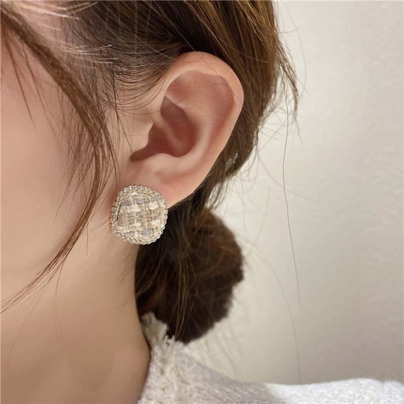 

Stud French Fashion Fabric With Rhinestone Square Gold Metal Earrings For Girls Vintage Temperament Party Earring Jewelry