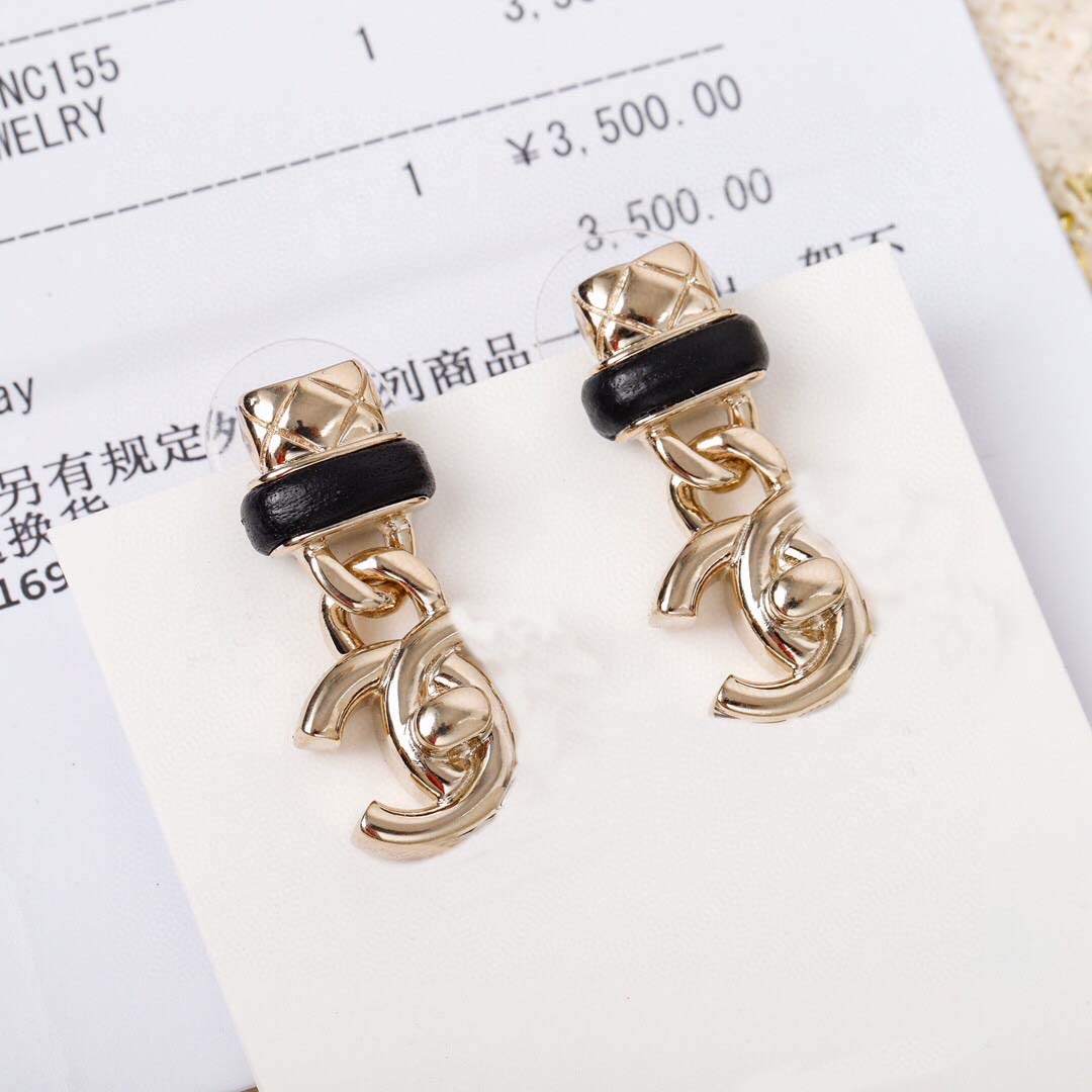 

drop earring in 18k gold plated and genuine leather design for women wedding jewelry gift have stamp box PS4586, Golden