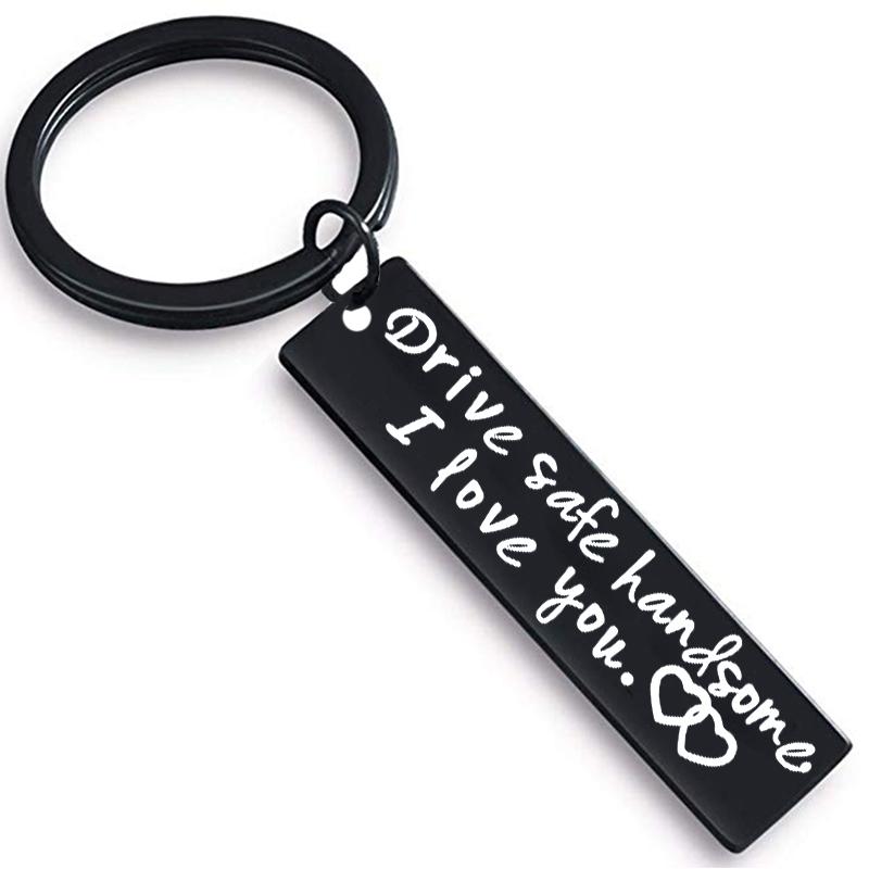 

Keychains Black Color Drive Safe Handsome Keychain Custom Engrave Keyring Letter I Need You Here With Me For Couples Men Women
