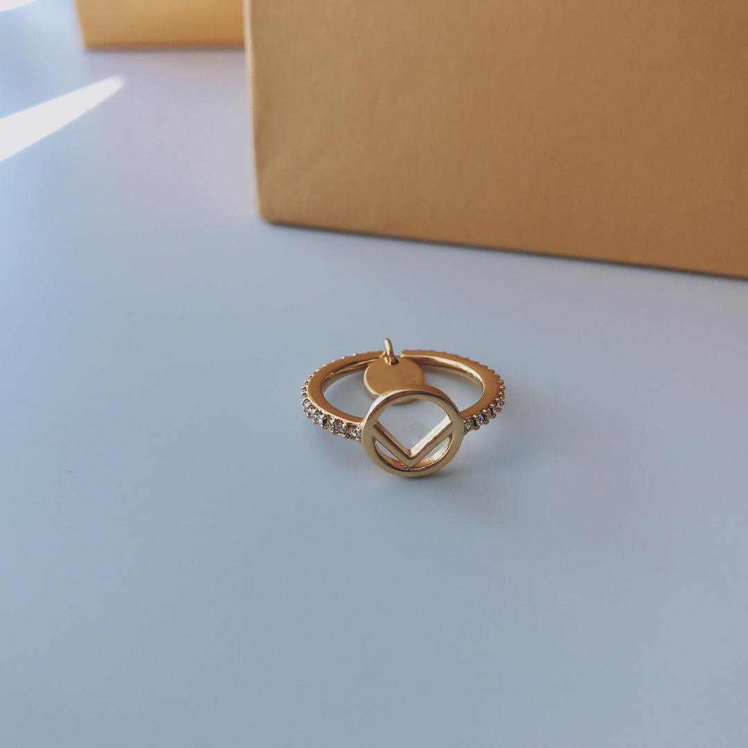 

Fashion Luxury Designer letter band rings bague for lady women Party wedding lovers gift engagement jewelry
