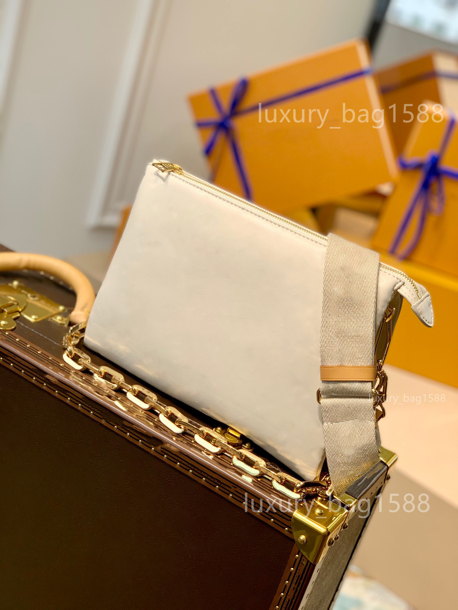 

M57783 M57790 COUSSIN PM women bag genuine calf leather embossed Chain carry Purse clutch crossbody handbag shoulerbag, Green