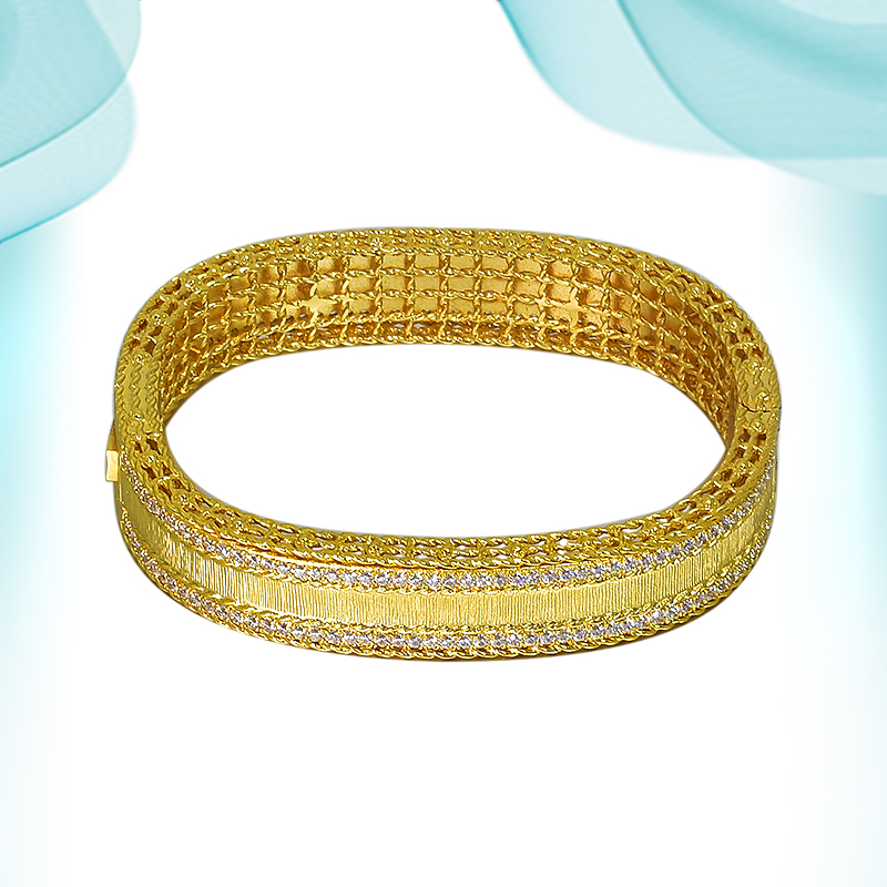 Stylish Gold Plated Oval Pattern Bangle Exquisitely Crafted Designed For Women Making Charms Jewelry Luxury Brand Round Circle Bracelets On Hand