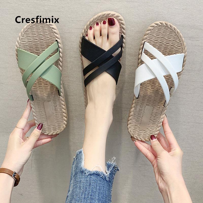 

Cresfimix Mujeres Flip Flops Women Fashion Light Weight Slip On Slides Ladies Casual High Quality Anti Skid Beach Slippers C5782, Black