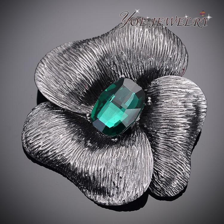 

Pins, Brooches IYOE Black Antique Flower Pendant Accessories Retro Style Green Crystal Brooch Pins Women Vintage Jewelry